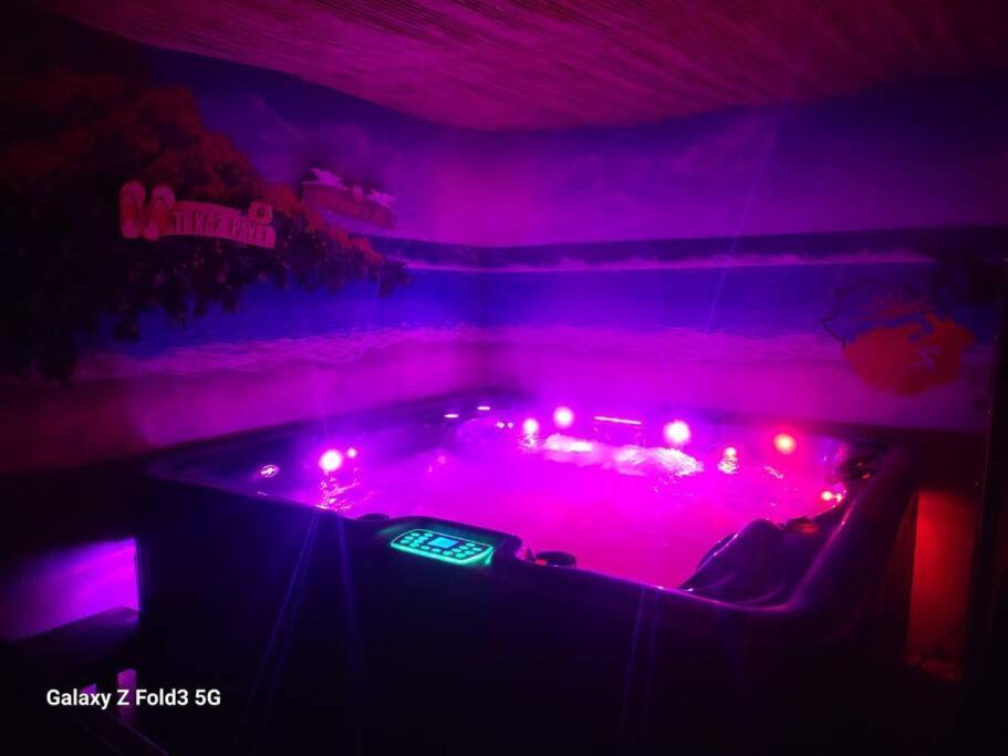 Studio Avec Terrasse Et Jacuzzi فالبون المظهر الخارجي الصورة