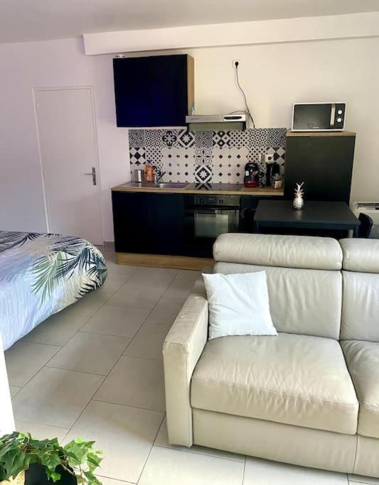 Studio Avec Terrasse Et Jacuzzi فالبون المظهر الخارجي الصورة